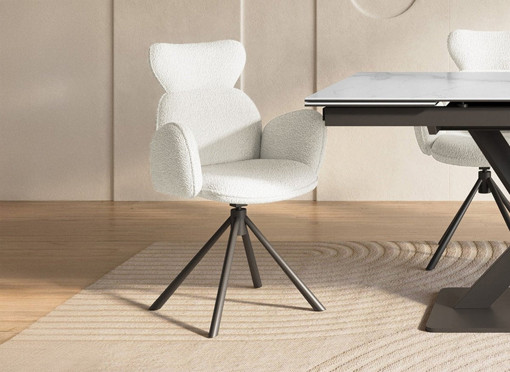 Lot de 2 chaises pivotantes avec accoudoirs en tissu effet peau de mouton beige MAGY
